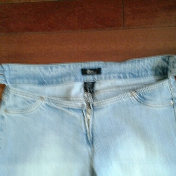 B Jeans | Sexy Belly-Out Zip Front Boot Cut Jeans - Picture 5 of 6